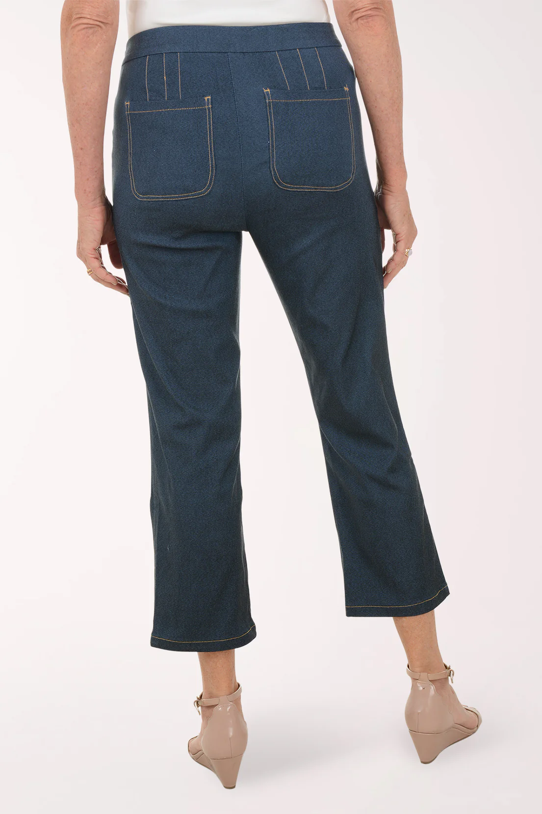 Contrast Stitched Straight Leg Capri Pant - Image 4