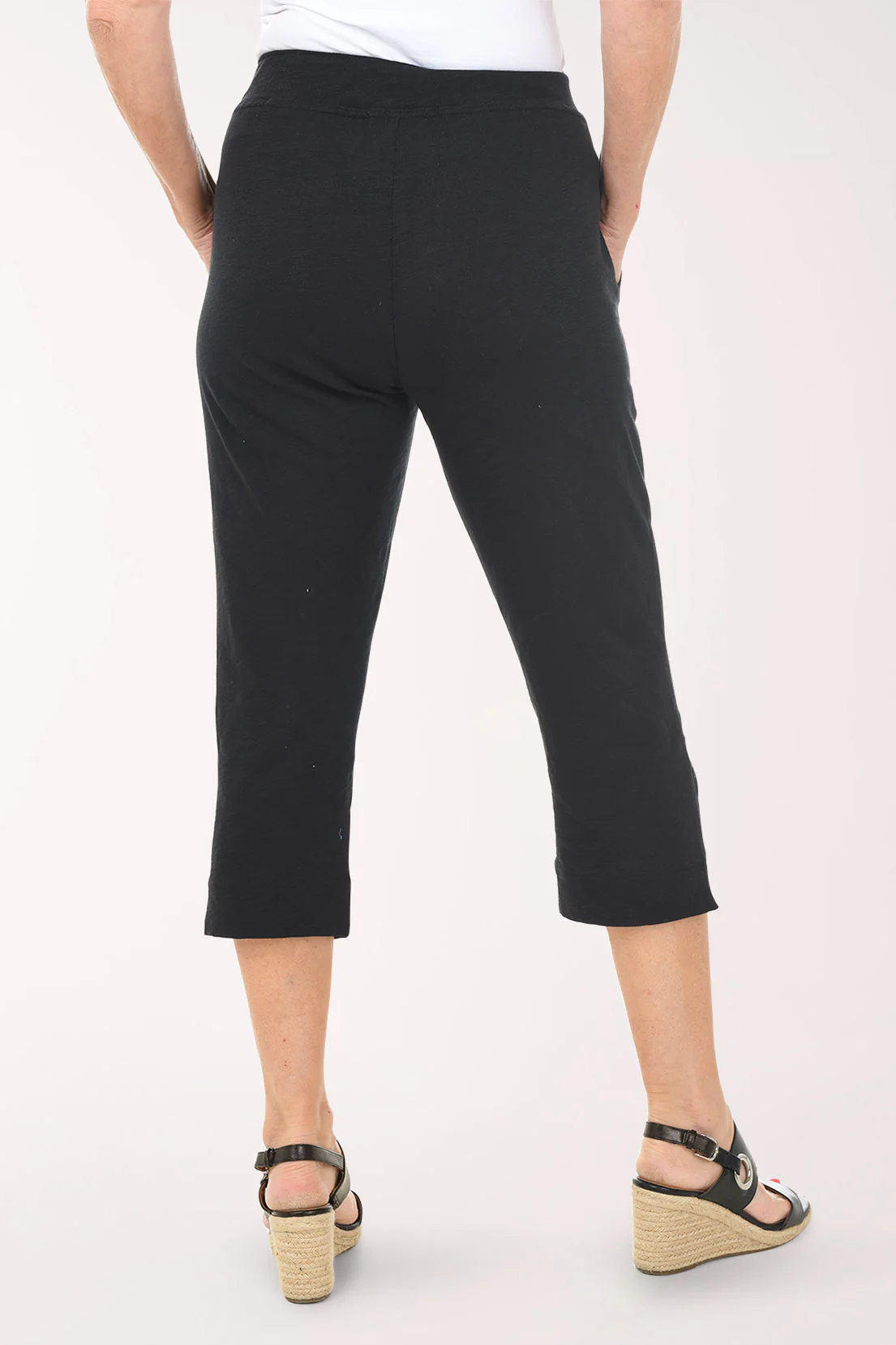 Pull-On Cotton Slub Knit Capri Pant - Image 4